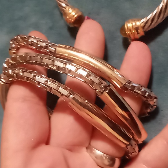 Lot of 4 bracelets 1 Cable cuff, Amber end & 3 expandable silver links. like new - Picture 9 of 10